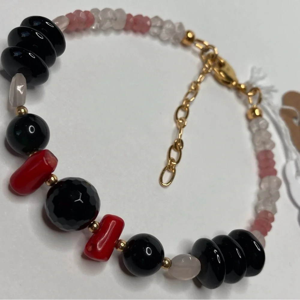Desert Beads striking artisan